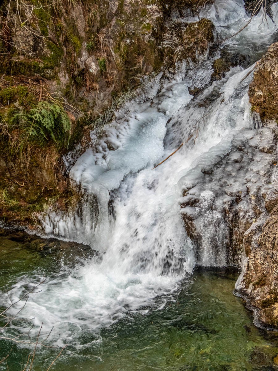 Cascade La Saule gelée